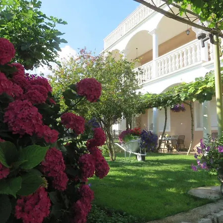 Roza Biograd Oneroom - Premium Location Apartmán Biograd Na Moru